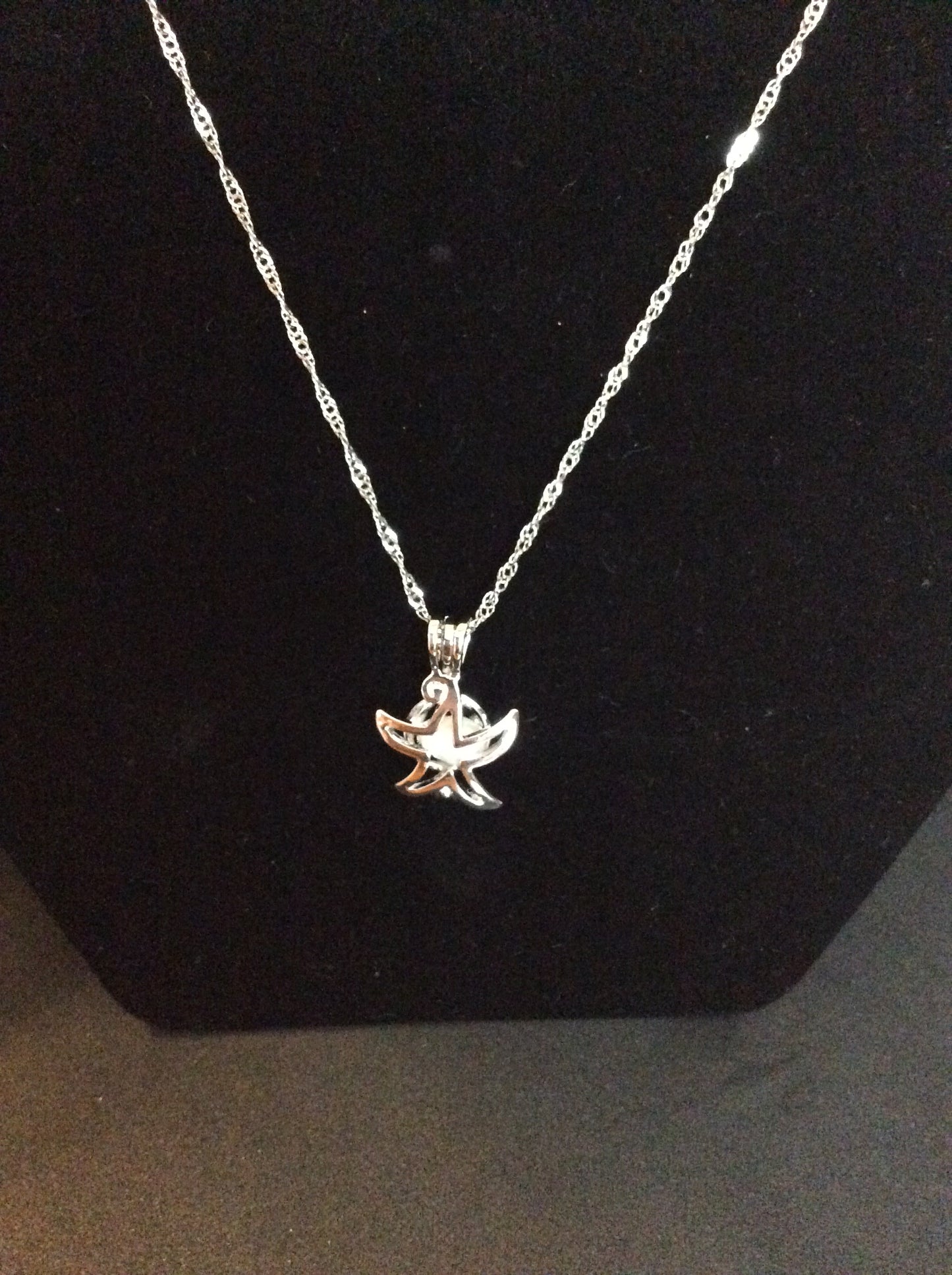 Pearl Pendant Necklaces