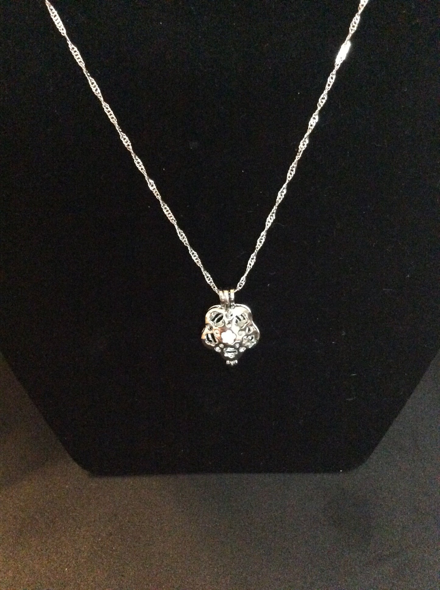 Pearl Pendant Necklaces