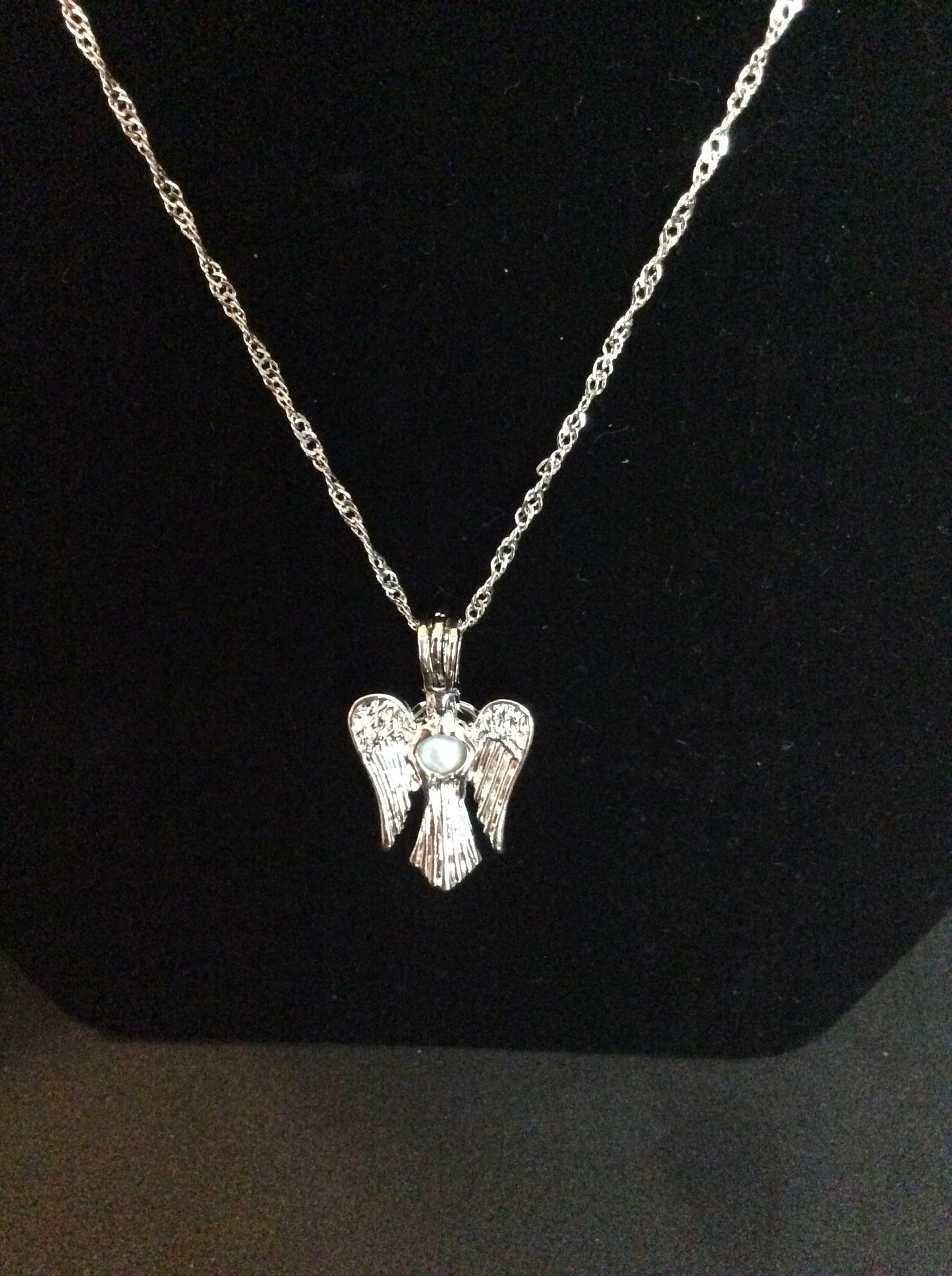 Pearl Pendant Necklaces