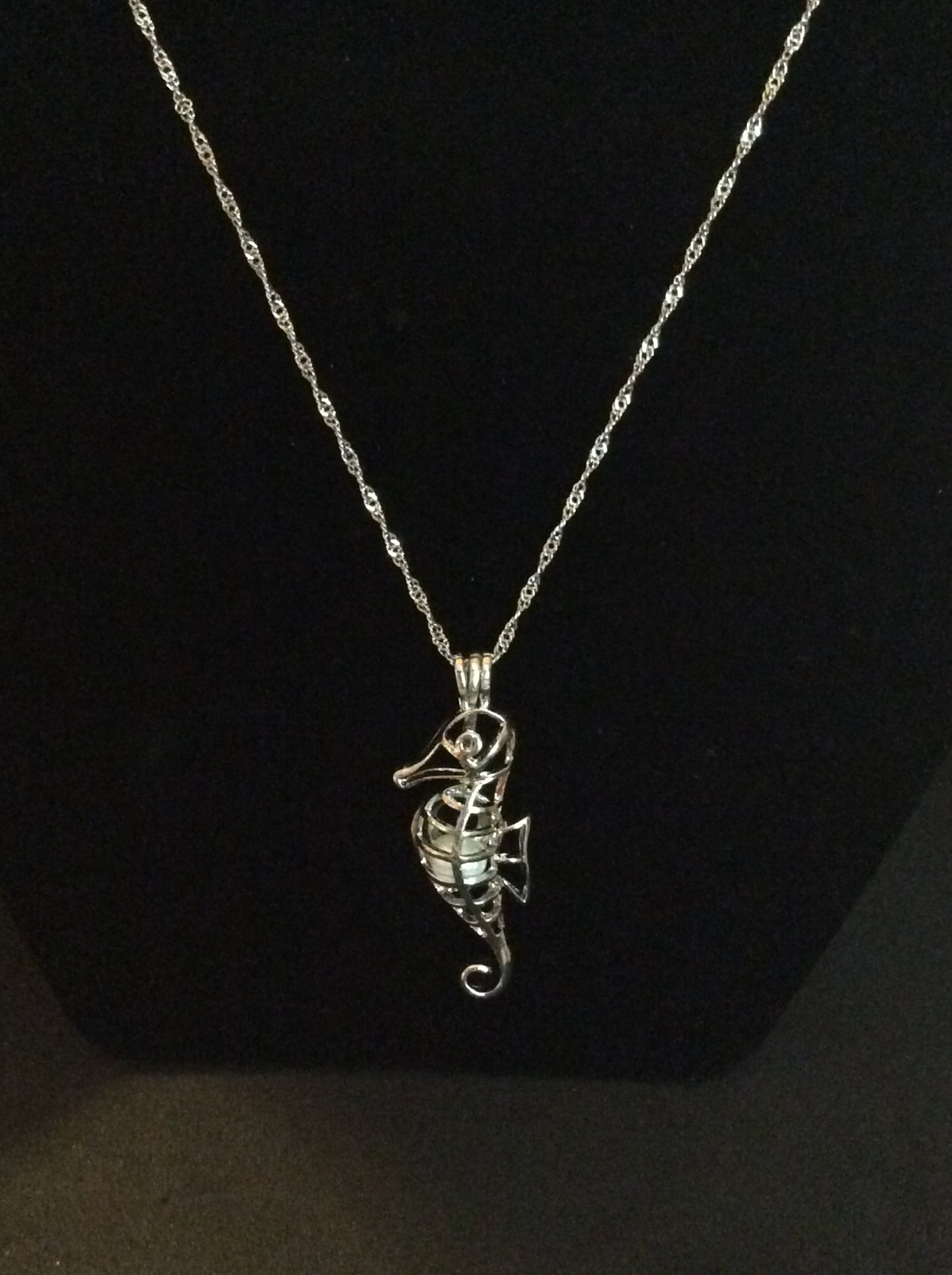 Pearl Pendant Necklaces