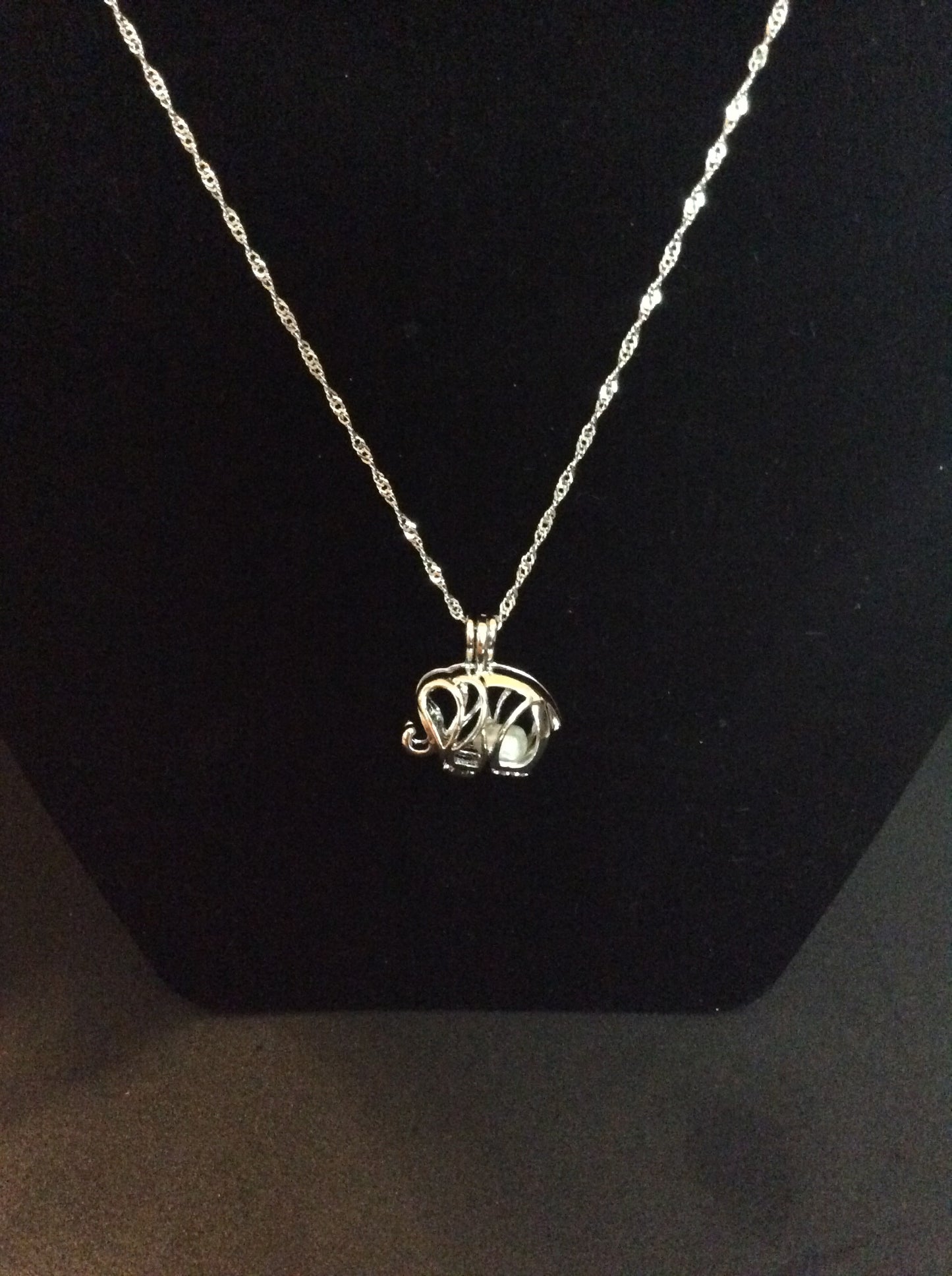 Pearl Pendant Necklaces