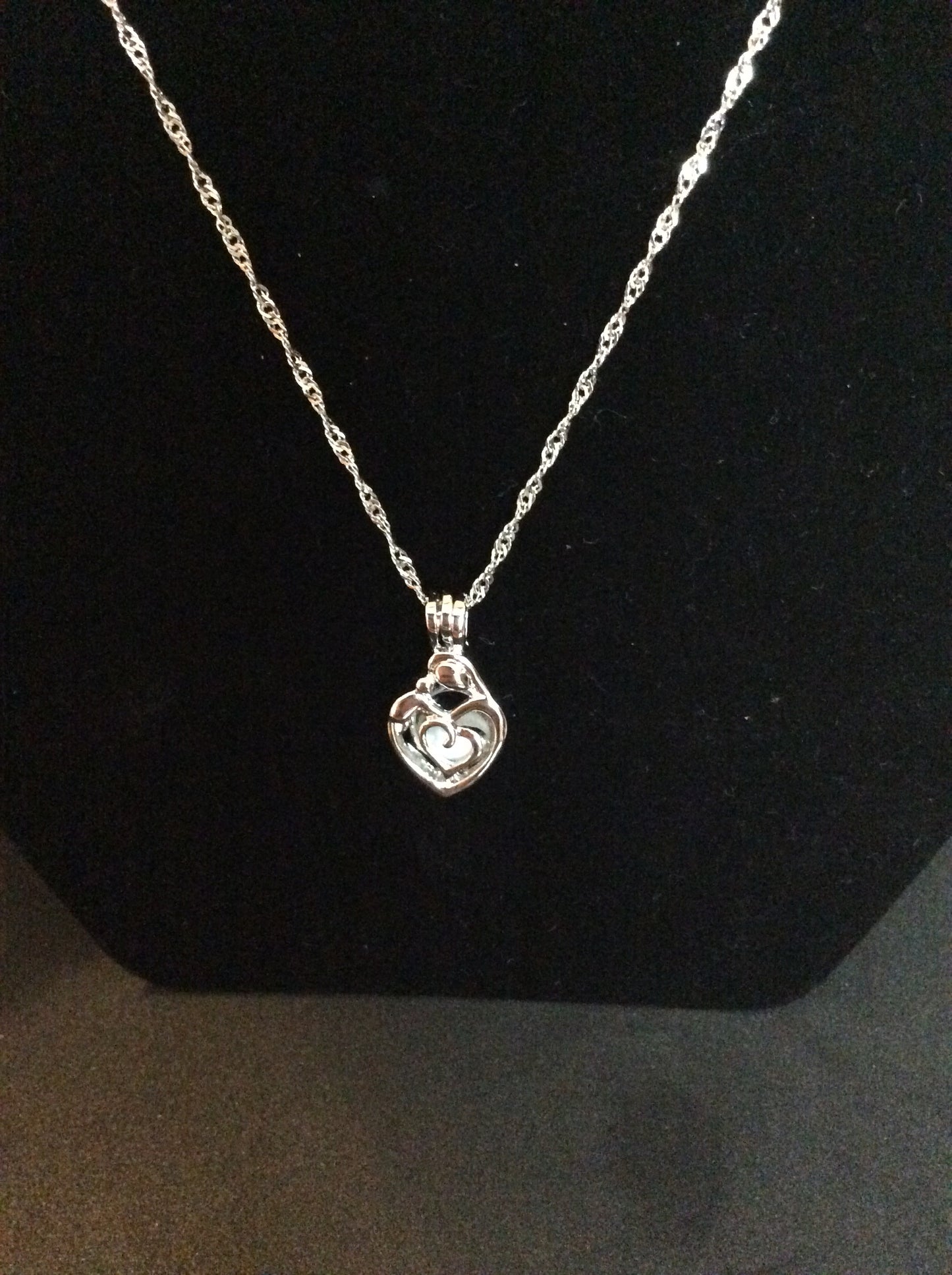 Pearl Pendant Necklaces