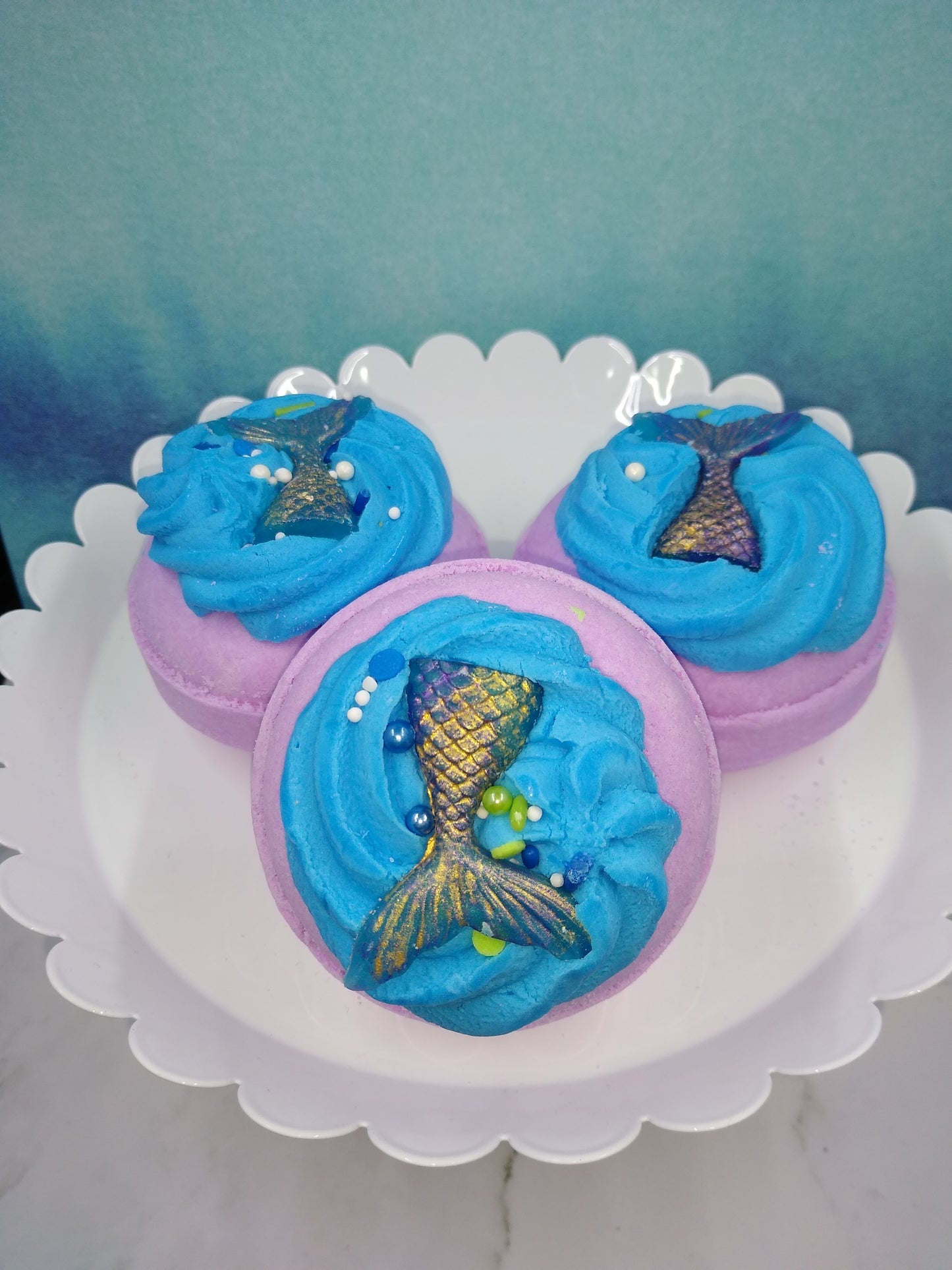 Mermaid Kiss Donut Bath Bomb